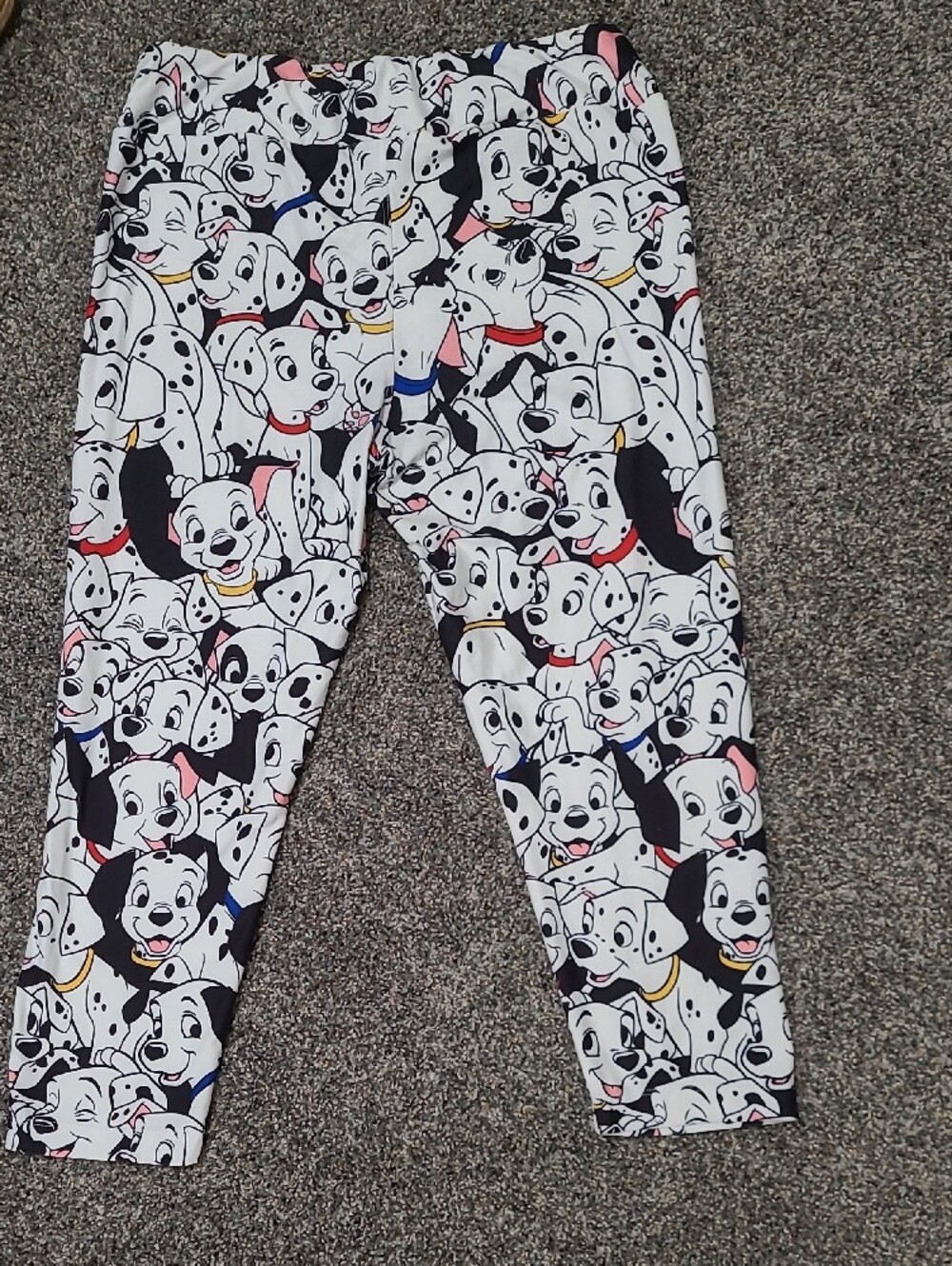 Disney Parks 101 Dalmations Capri Leggings, Adult Large - Picture 3 of 5